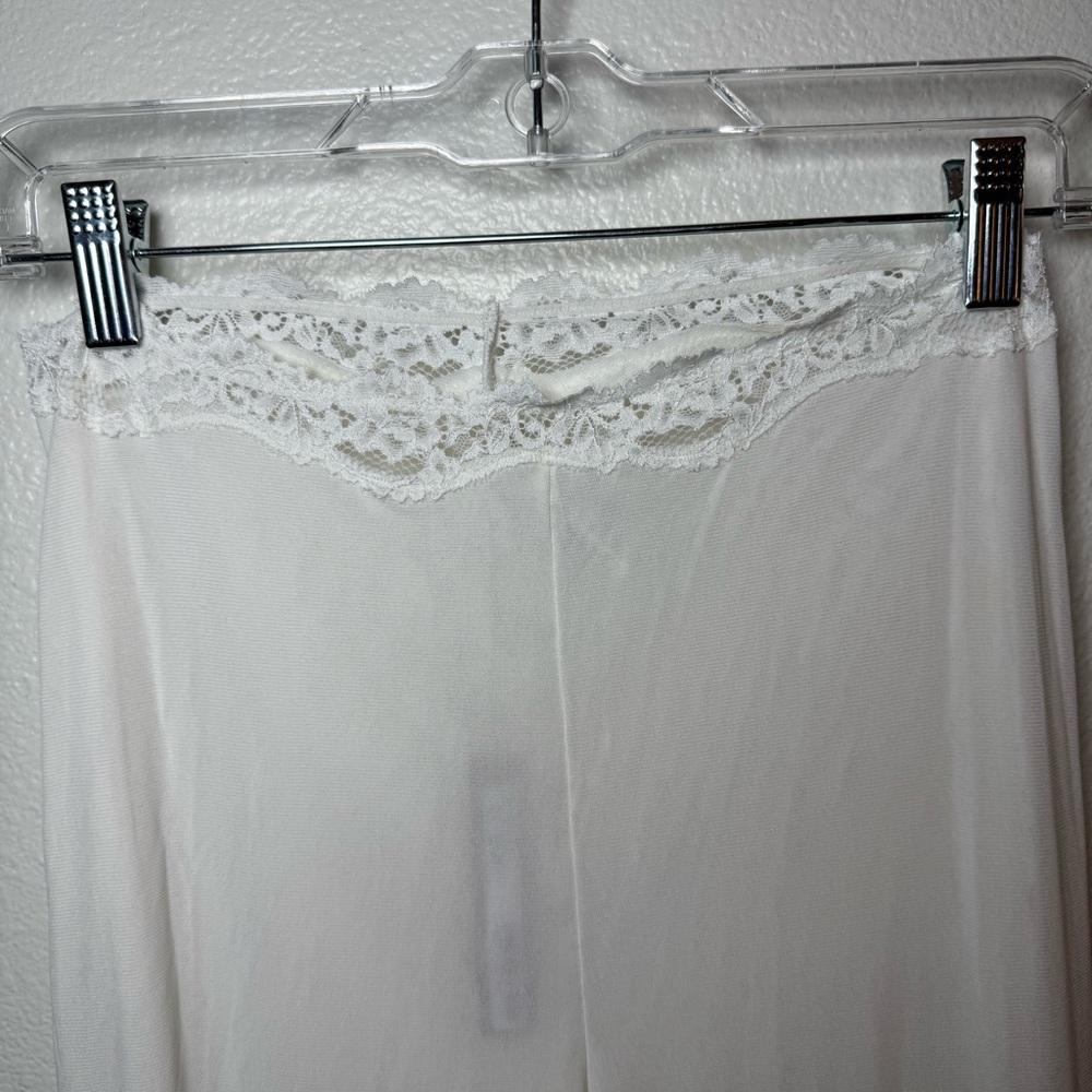 SKIMS‎ Bridal Pants in Marble - Picture 3 of 4